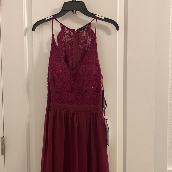 Maroon formal dress - Picture 6 of 17